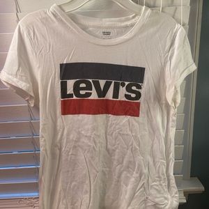 Levi's Tshirt